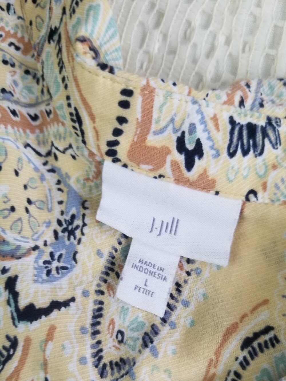 J. Jill Yellow Paisley Roll Tab Sleeve Blouse Large - Picture 3 of 10